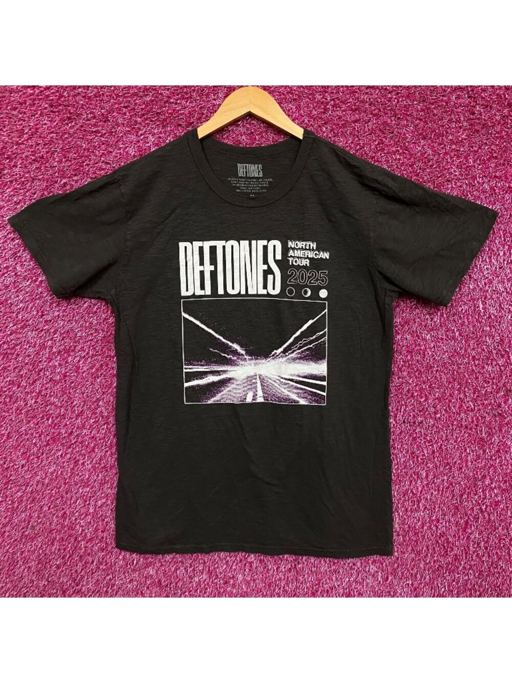 Deftones 2025 North American Tour 2025 Nu Metal T-Shirt Medium